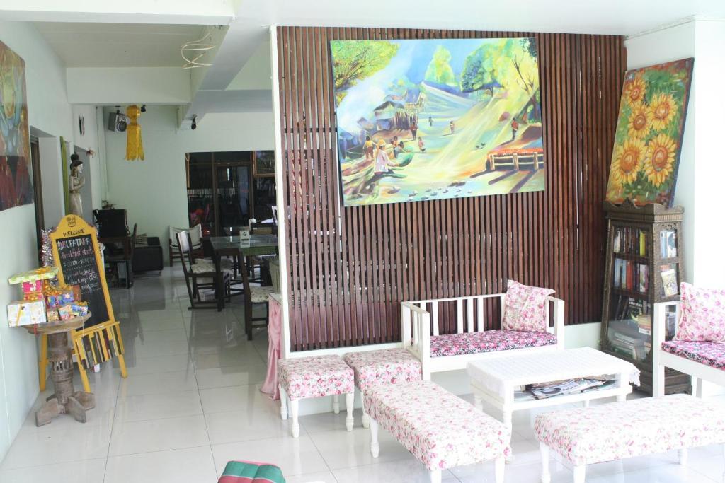 Chiangmai Bupatara Hotel Chiang Mai Exterior photo