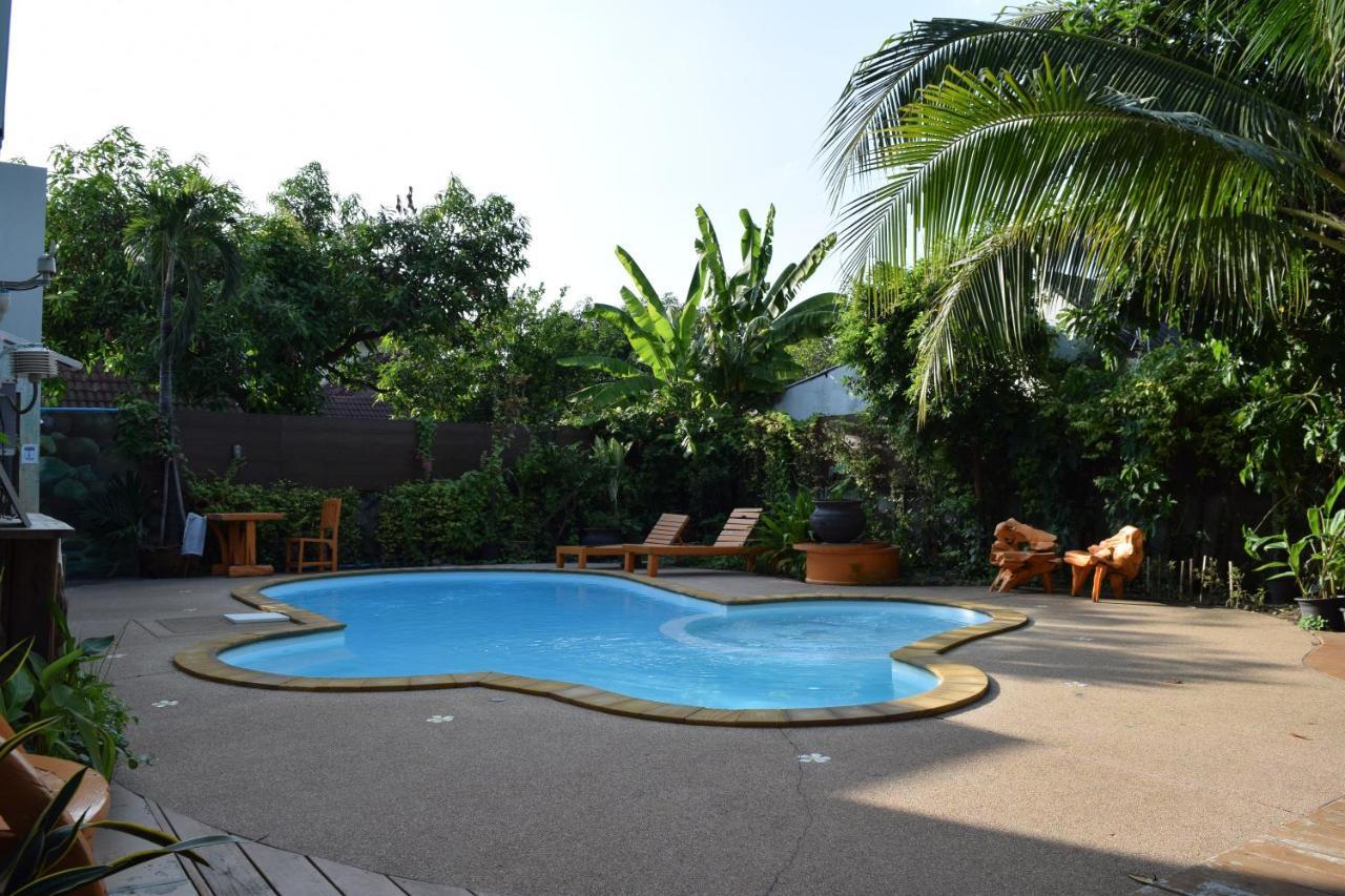 Chiangmai Bupatara Hotel Chiang Mai Exterior photo
