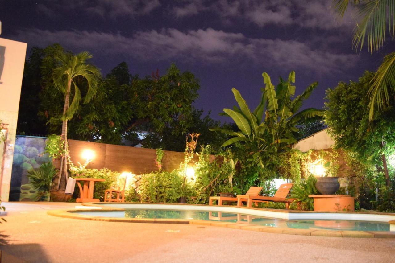 Chiangmai Bupatara Hotel Chiang Mai Exterior photo